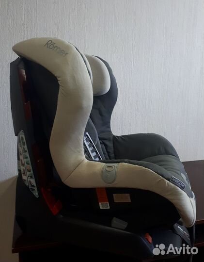 Автокресло детское Romer с isofix 9-18