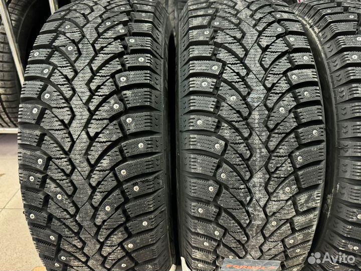 Pirelli Formula Ice 215/60 R16