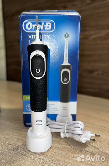 Электрическая зубная щетка Oral B на гарантии