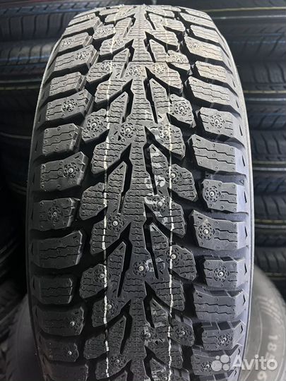 Kumho WinterCraft Ice Wi32 225/55 R18 102T