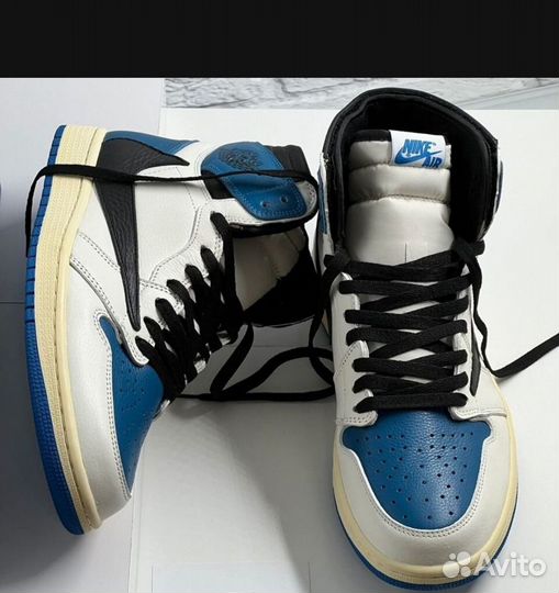 Fragment design X Travis Scoott X Air Jordan 1