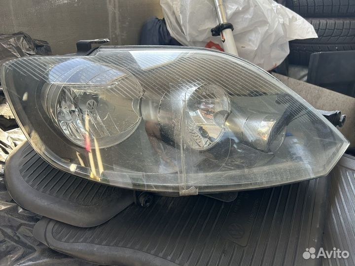 Фара передняя VW Golf plus рейсталинг