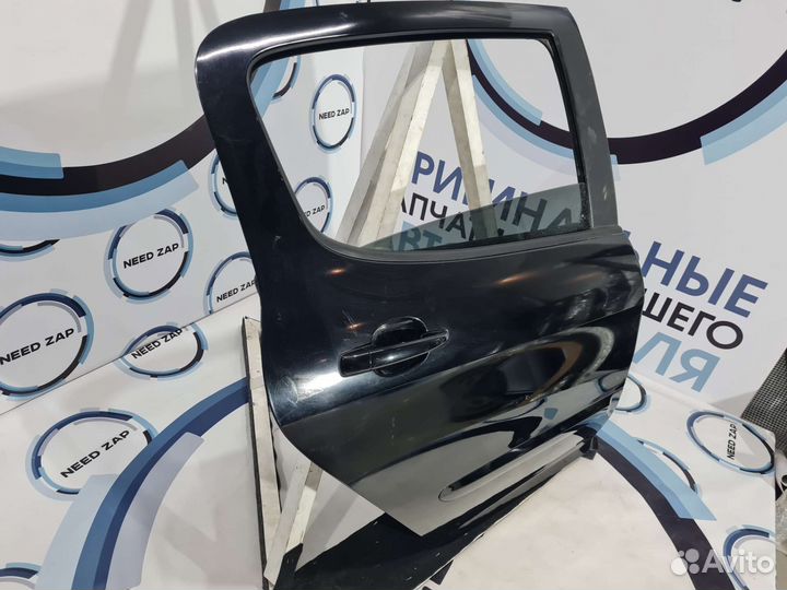 Задняя правая дверь на Peugeot 308