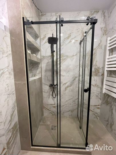 Стеклянная душевая перегородка