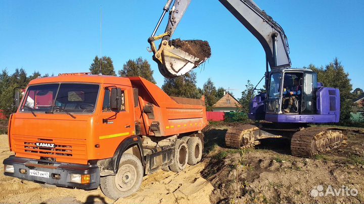 Гусеничный экскаватор