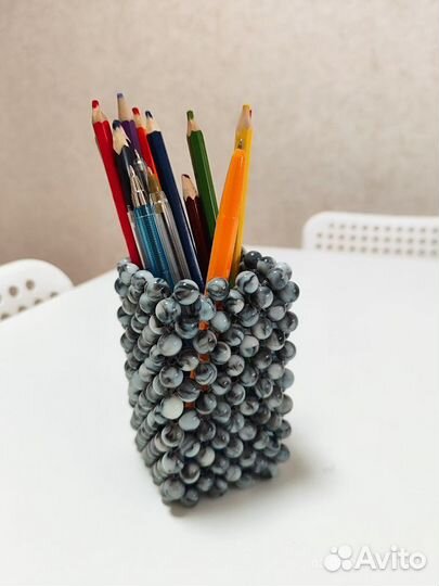 Карандашница из бусин