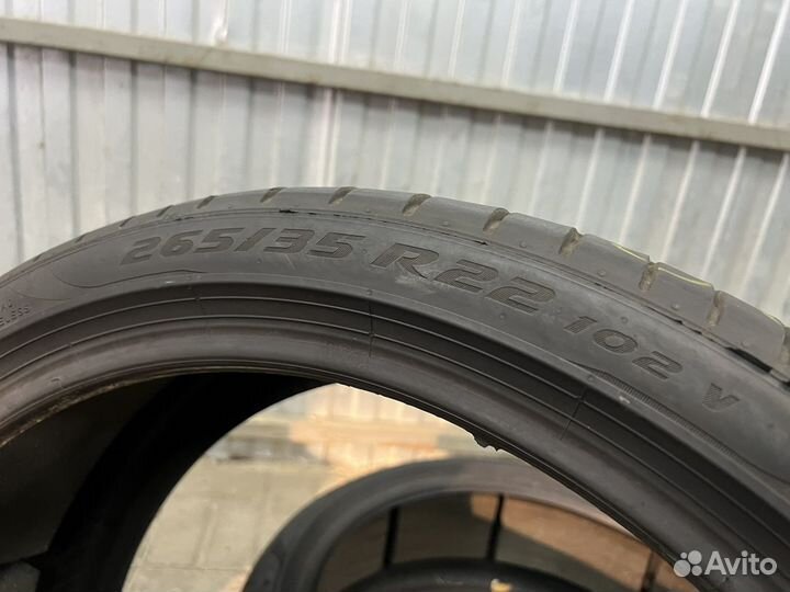 Pirelli P Zero PZ4 265/35 R22 102V