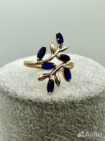 Комплект 585 проба с сапфирами