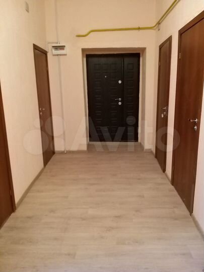 Комната 11 м² в 8-к., 2/2 эт.