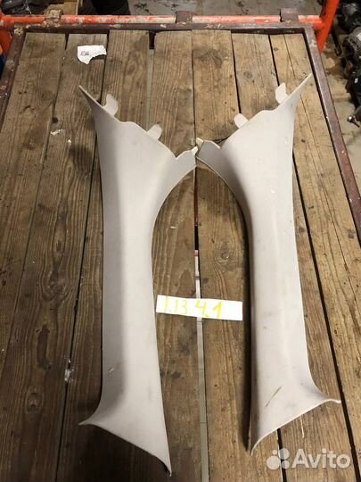 Обшивка передней стойки Ford explorer 5