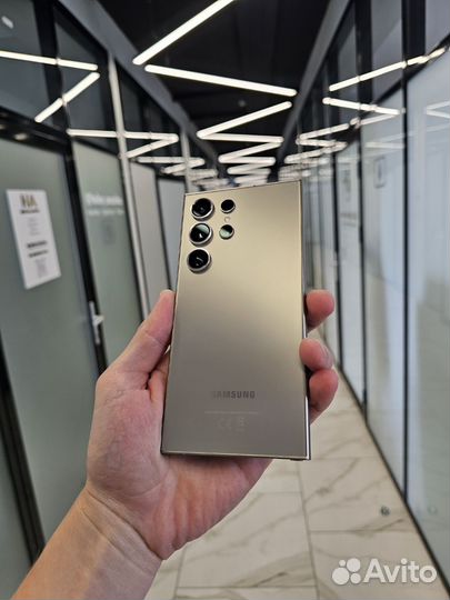 Samsung Galaxy S24 Ultra, 12/256 ГБ