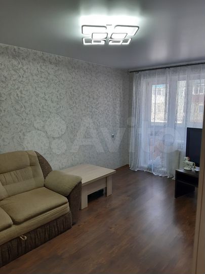 4-к. квартира, 73 м², 1/5 эт.
