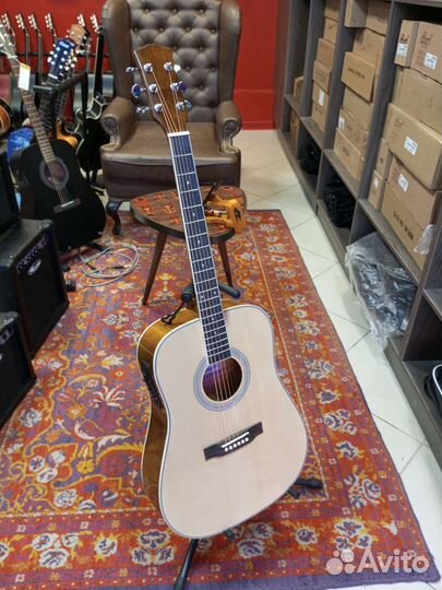 Гитара электроакустическая