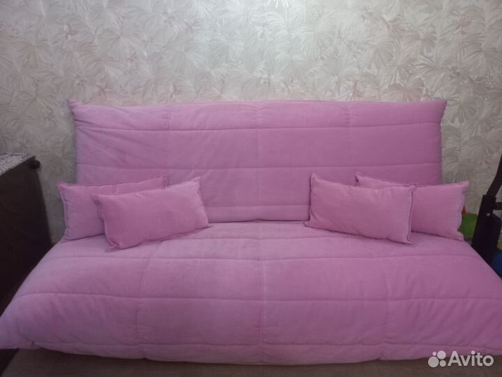 Продается диван с креслами