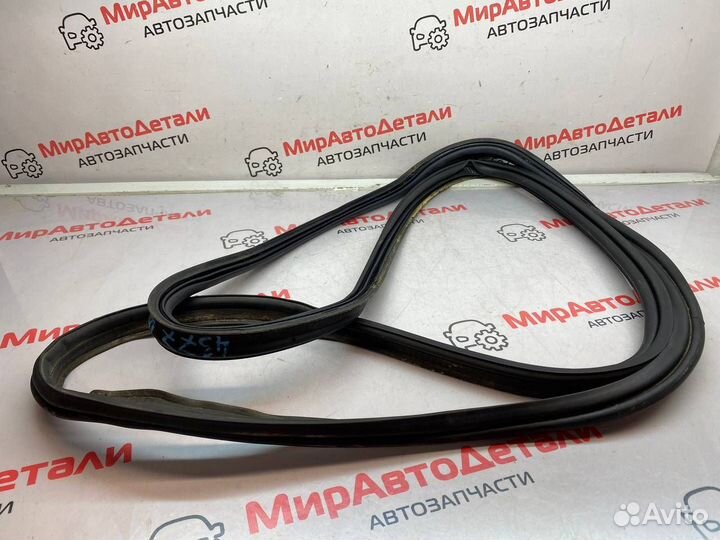 Уплотнитель багажника Chevrolet Equinox 3 2018