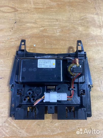 Пепельница Mercedes-Benz C-Class W204 M271KE18ML