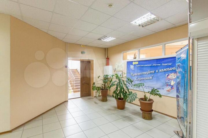 Офис, 2700 м²
