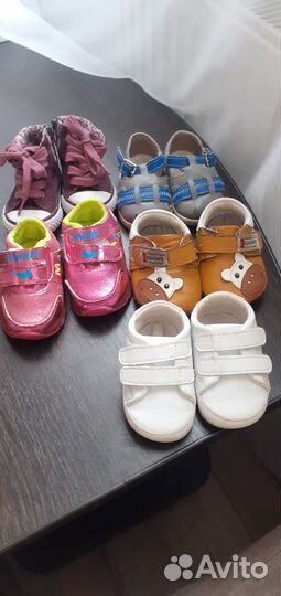 Кроссовки,ботинки, сандали