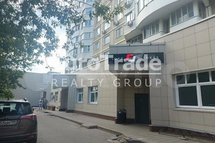 Продам торговое помещение, 1007 м²