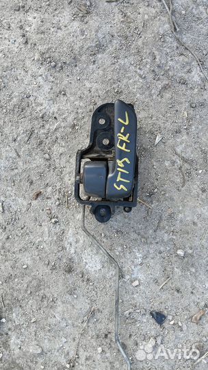 Ручка двери внутренняя водит Toyota carina-E 1996