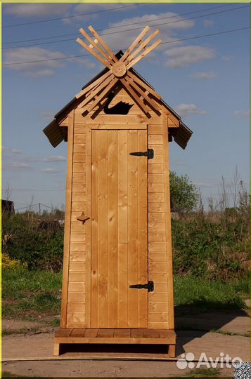 Уличный туалет деревянный DRE450