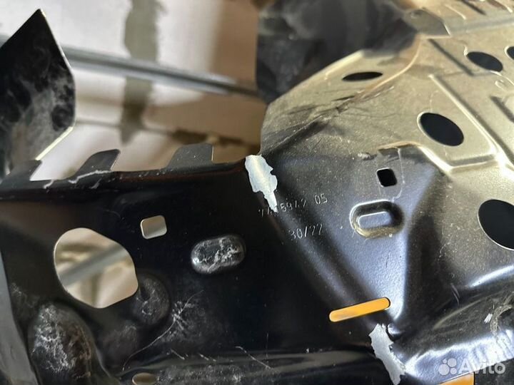 Боковина правая Bmw 8 Series G15 2018-2023