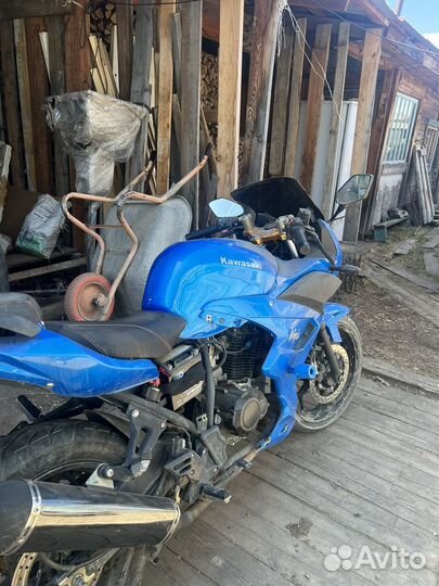 Мотоцикл Kawasaki ninja 250