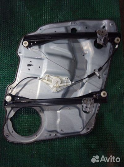 Стеклоподъемник передний правый Mercedes Benz
