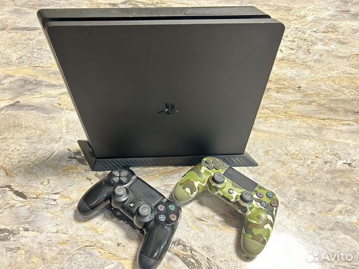 Sony playstation 4 slim