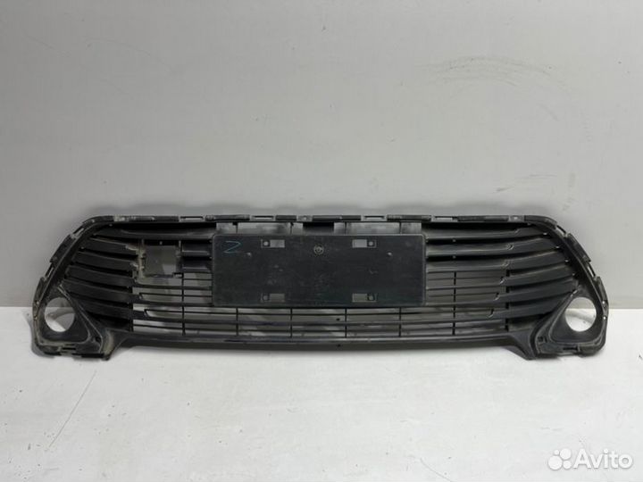 Решетка в бампер передняя Toyota Camry V55
