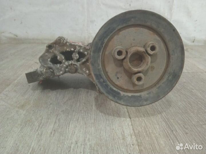 Водяной насос Volkswagen Passat B3 1992