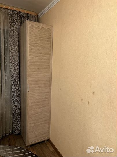 Шкаф