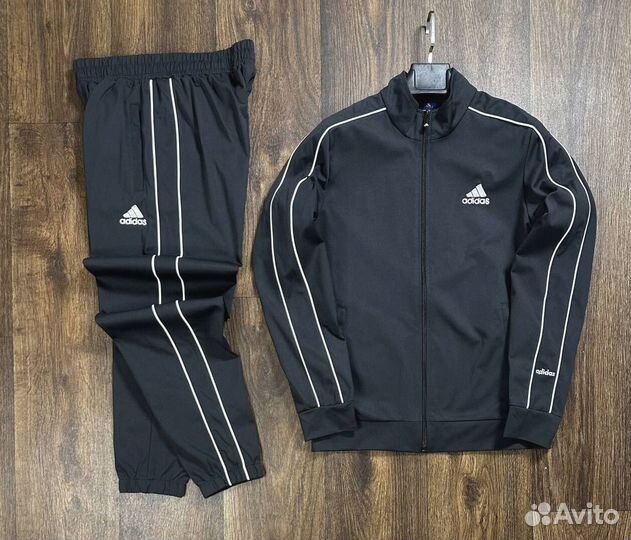 Спортивные костюмы Adidas