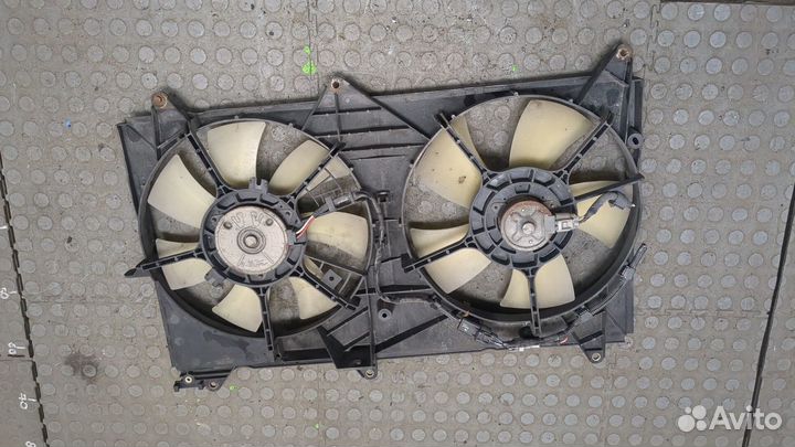Вентилятор радиатора Toyota Avensis Verso, 2001