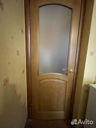 Двери межкомнатные из массива