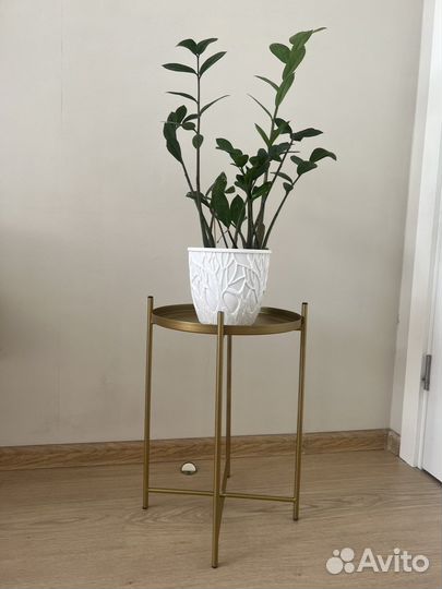 Подставка - столик металический