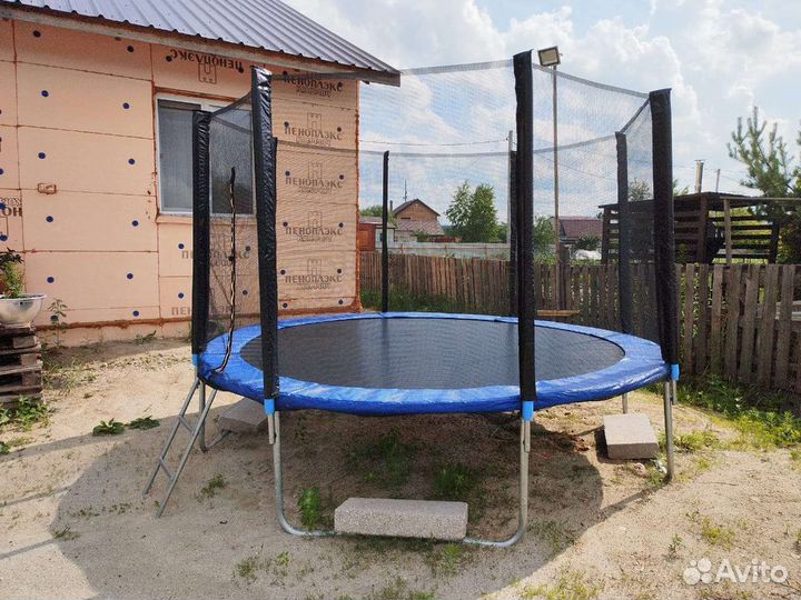 Батут с сеткой уличный 305 см. Новый. Доставка