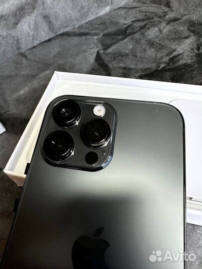 Телефон iPhone 14 pro max