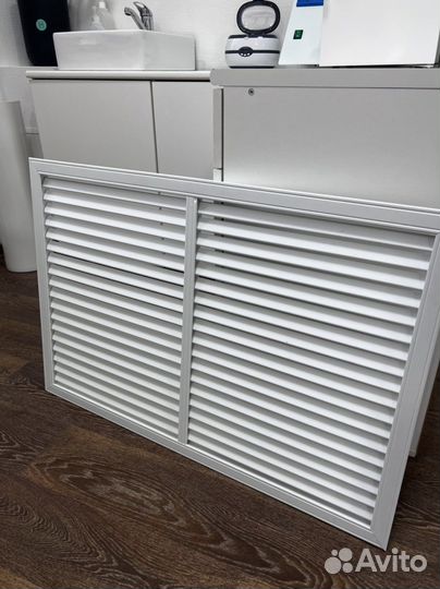 Декоративная решетка на батарею