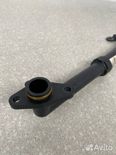 Трубка вакуумная Mercedes-Benz C200 W204 M271.860