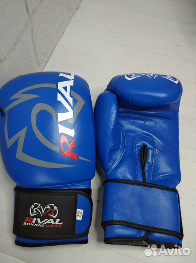 Боксерские перчатки
