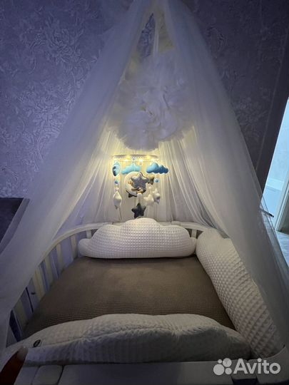 Мобиль на кроватку из фетра с подсветкой и музыкой