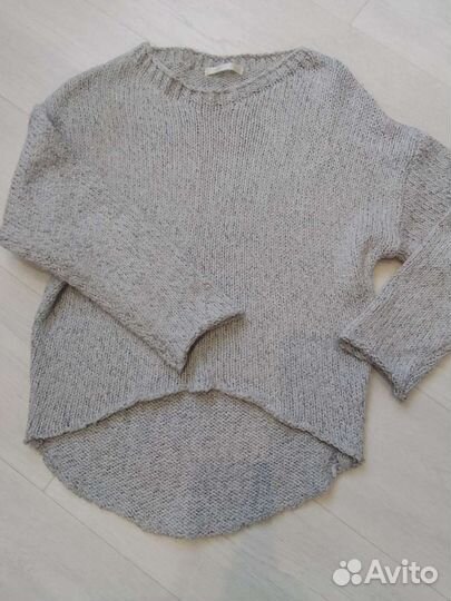 Свитер женский