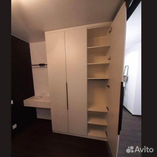 Шкаф в прихожую