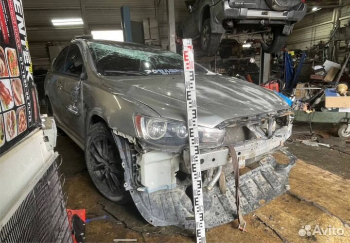 Mitsubishi Lancer 1.6 МТ, 2012, битый, 240 000 км