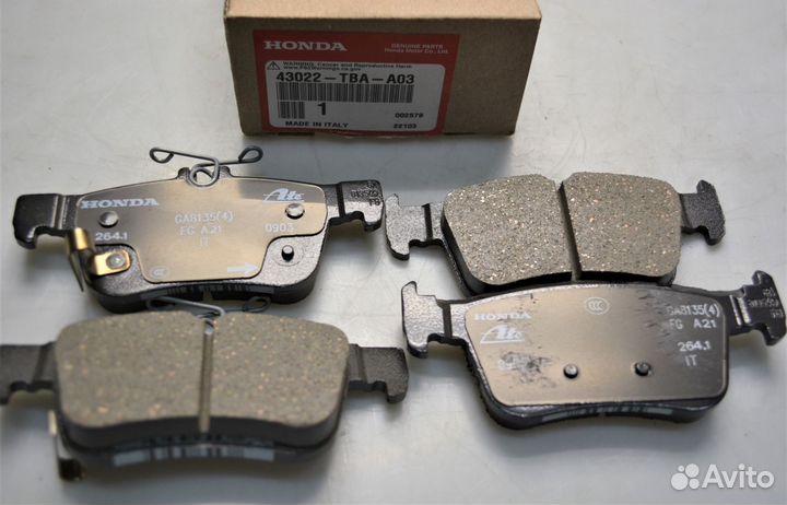 Тормозные колодки задние Honda 43022tbaa03