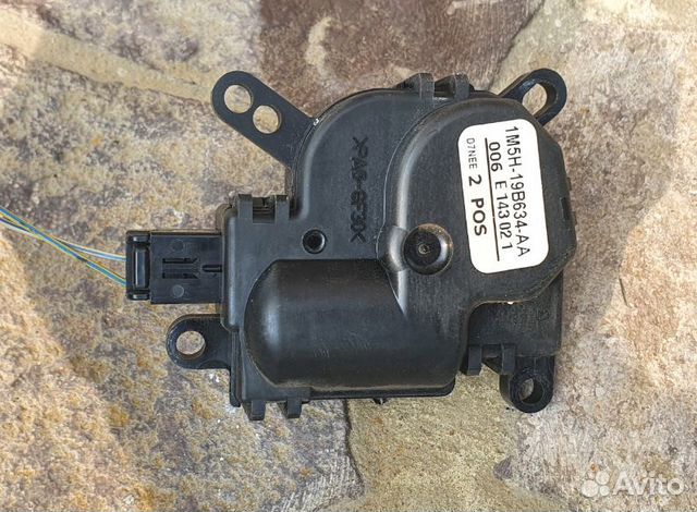 Сервопривод моторчик отопителя Форд Фокус 1 Focus