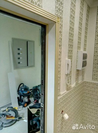 Установка плинтусов мдф и дверей