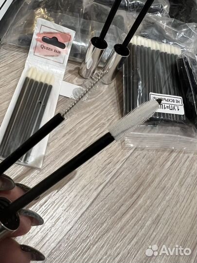 Кисточки для макияжа, ресниц