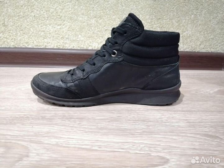 Ботинки женские Ecco (размер 37)